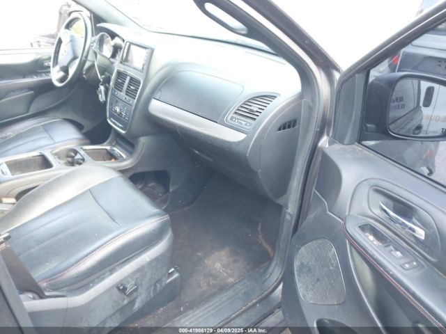 2C4RDGEG0GR365935 Dodge Grand Caravan R/t