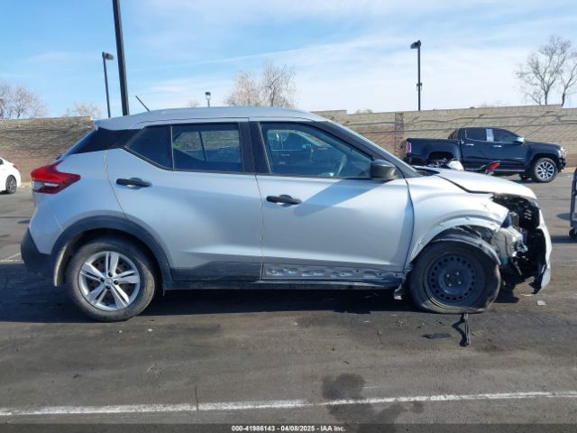3N1CP5CU4KL516620 Nissan KICKS S