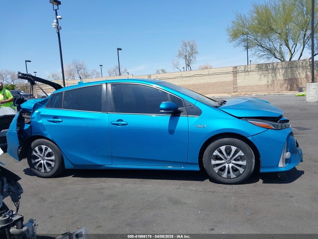JTDKAMFP7M3169633 Toyota Prius Prime Limited