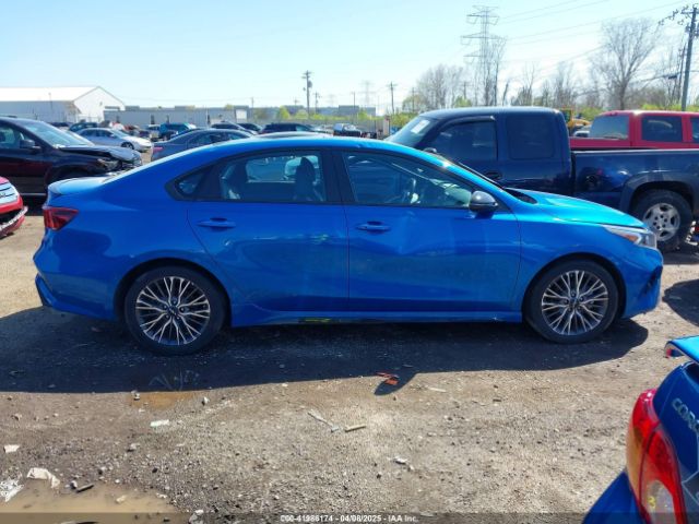 3KPF54AD4NE504277 KIA Forte Gt-line
