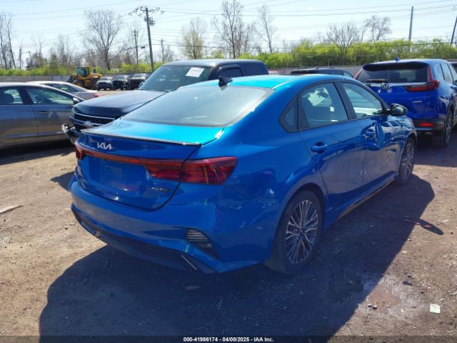3KPF54AD4NE504277 KIA Forte Gt-line