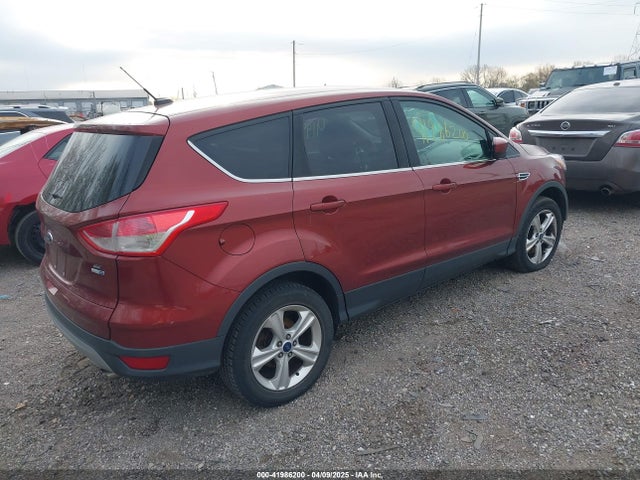 1FMCU9G95FUA10126 Ford ESCAPE SE