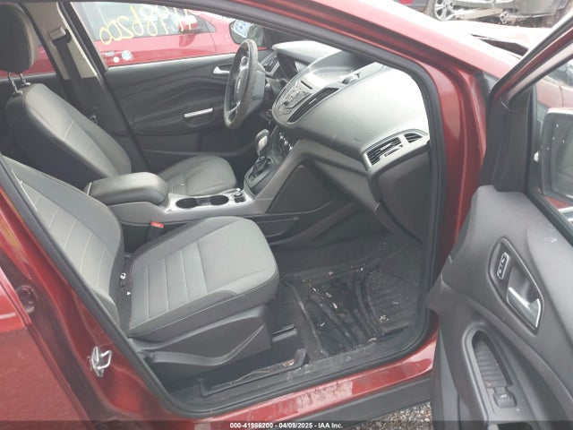 1FMCU9G95FUA10126 Ford ESCAPE SE