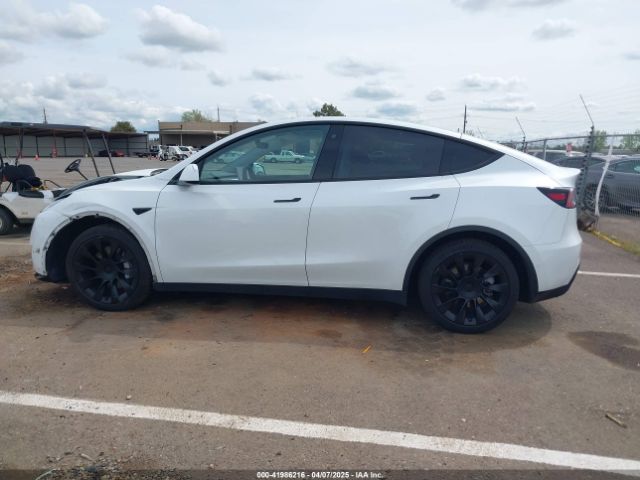7SAYGDEE2NF403354 Tesla Model Y Long Range Dual Motor All-wheel Drive