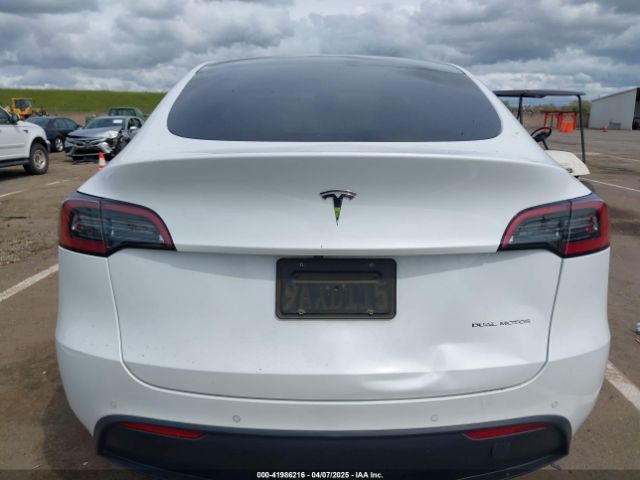 7SAYGDEE2NF403354 Tesla Model Y Long Range Dual Motor All-wheel Drive
