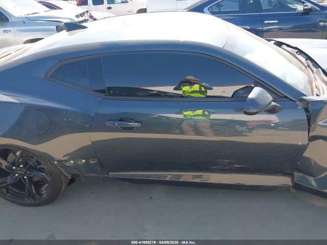 1G1FB1RX2P0135655 Chevrolet Camaro Rwd  1lt