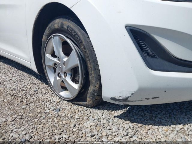 5NPDH4AE0EH512444 Hyundai ELANTRA SE