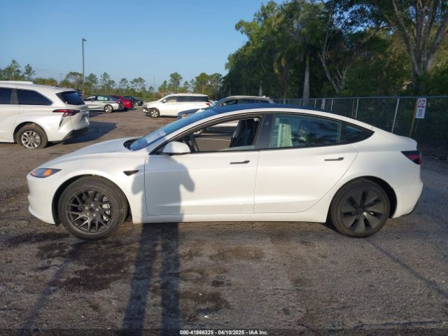 5YJ3E1EA8RF848616 Tesla 2024