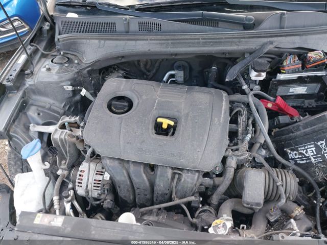 3KPF24AD7ME266867 KIA Forte Lxs