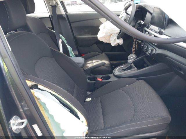 3KPF24AD7ME266867 KIA Forte Lxs