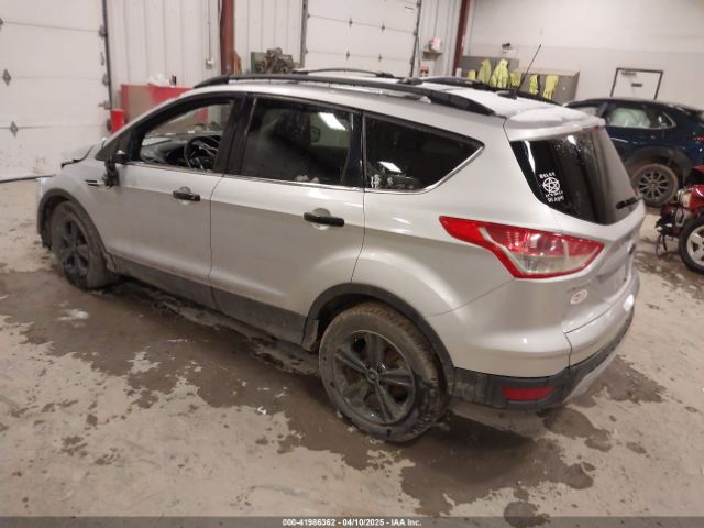 1FMCU9GX1EUD67624 Ford ESCAPE SE