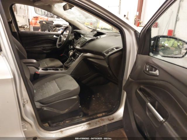 1FMCU9GX1EUD67624 Ford ESCAPE SE