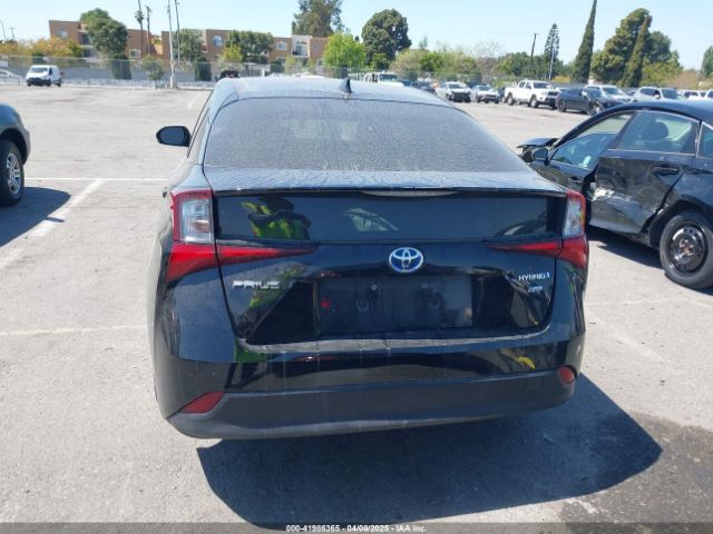 JTDKARFU0K3087064 Toyota Prius L Eco