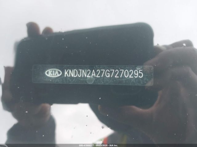 KNDJN2A27G7270295 KIA Soul