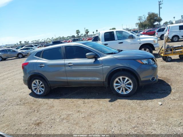 JN1BJ1CP4JW184672 Nissan Rogue Sport S