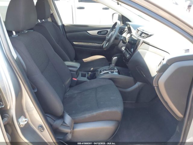 JN1BJ1CP4JW184672 Nissan Rogue Sport S