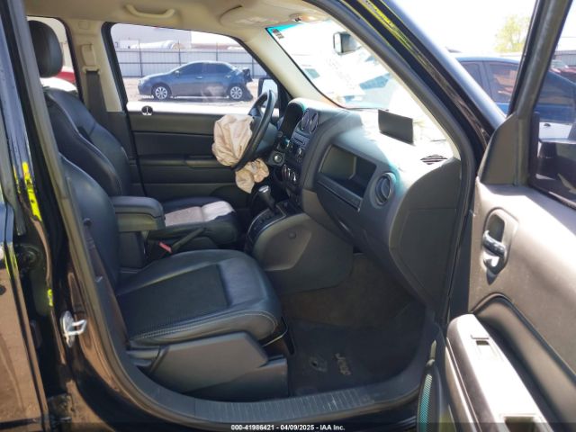 1C4NJPBA3GD747922 Jeep Patriot Sport Se