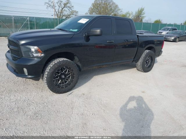 1C6RR7KG8HS732982 RAM 1500 Express  4x4 5'7 Box