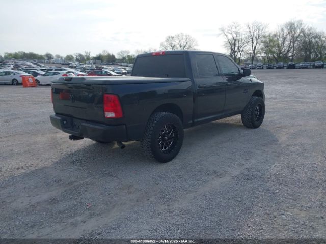 1C6RR7KG8HS732982 RAM 1500 Express  4x4 5'7 Box
