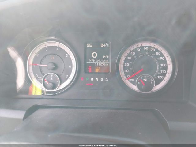 1C6RR7KG8HS732982 RAM 1500 Express  4x4 5'7 Box