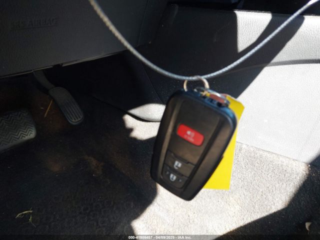 JTNKHMBX9L1063563 Toyota C-HR XLE