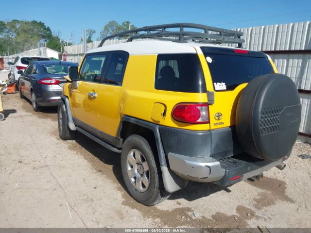 2007 TOYOTA FJ CRUISER JTEZU11F770003827 Photo 2