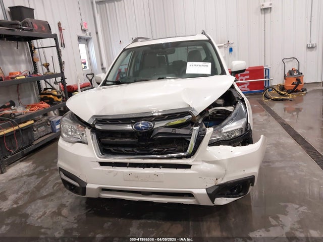 JF2SJAEC3JH545872 Subaru Forester 2.5i Premium