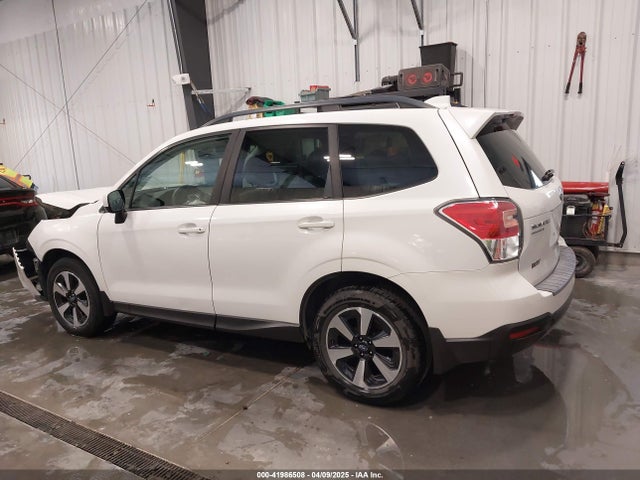 JF2SJAEC3JH545872 Subaru Forester 2.5i Premium