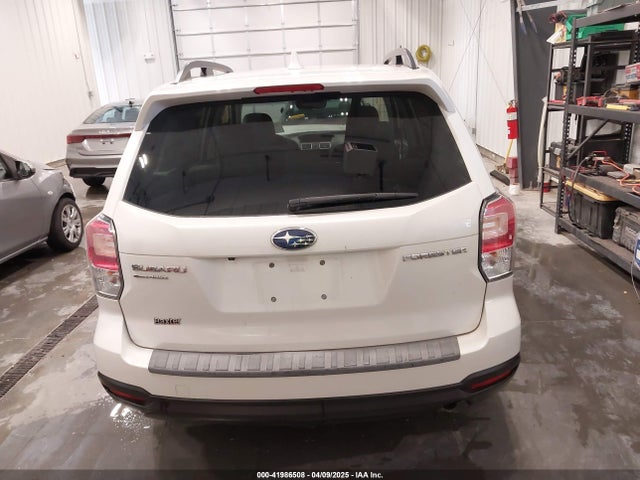 JF2SJAEC3JH545872 Subaru Forester 2.5i Premium