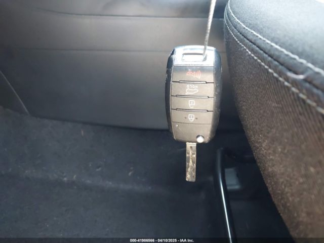 KNDJP3A53K7648843 KIA SOUL +