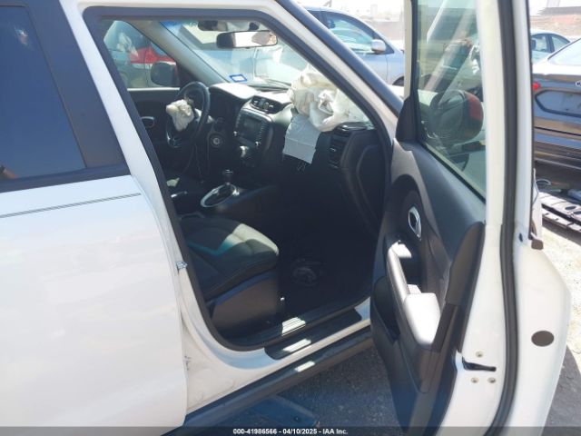 KNDJP3A53K7648843 KIA SOUL +
