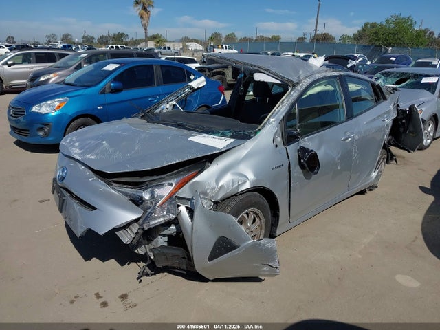 JTDKARFU0G3504772 Toyota Prius Three