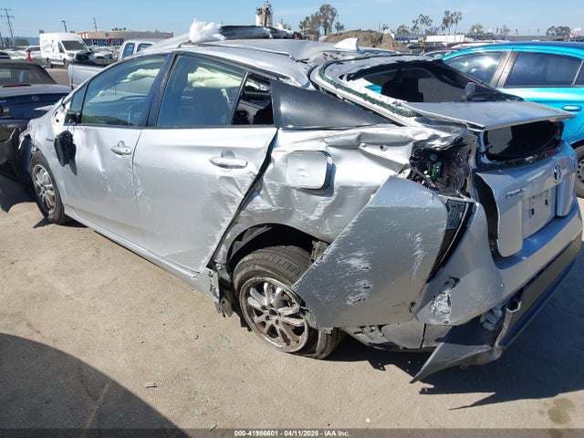 JTDKARFU0G3504772 Toyota Prius Three