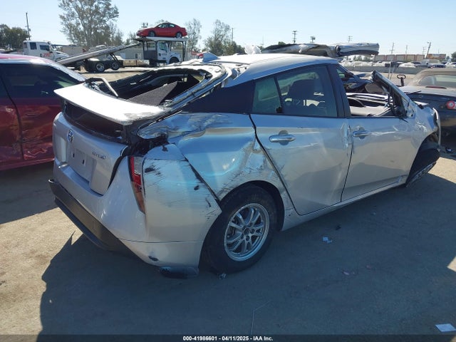 JTDKARFU0G3504772 Toyota Prius Three
