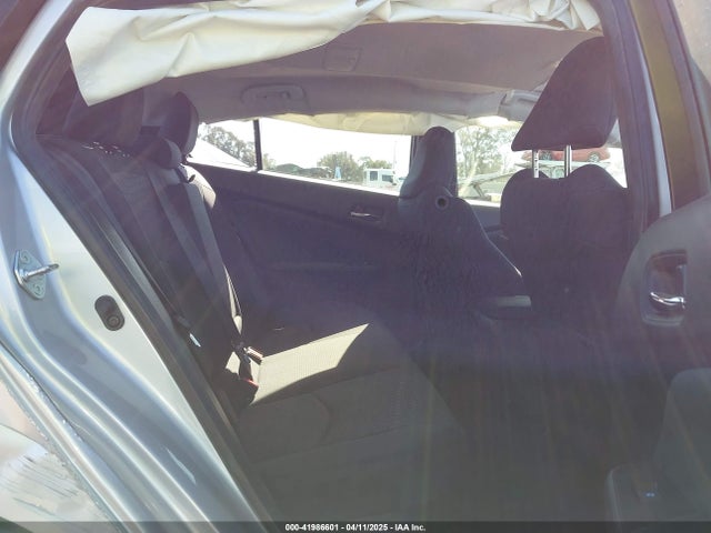 JTDKARFU0G3504772 Toyota Prius Three