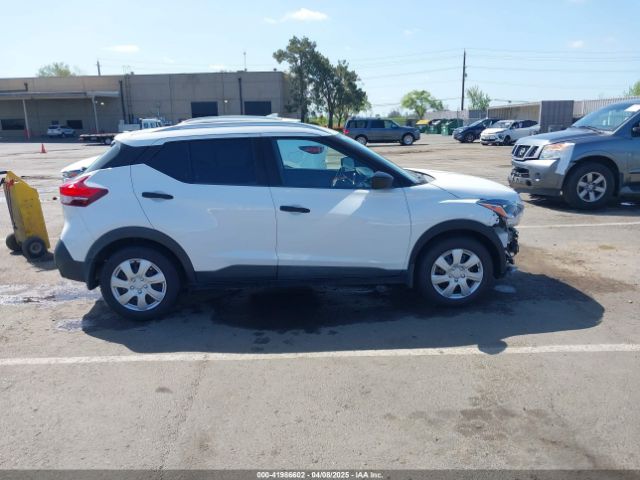 3N1CP5CU8KL491396 Nissan KICKS S