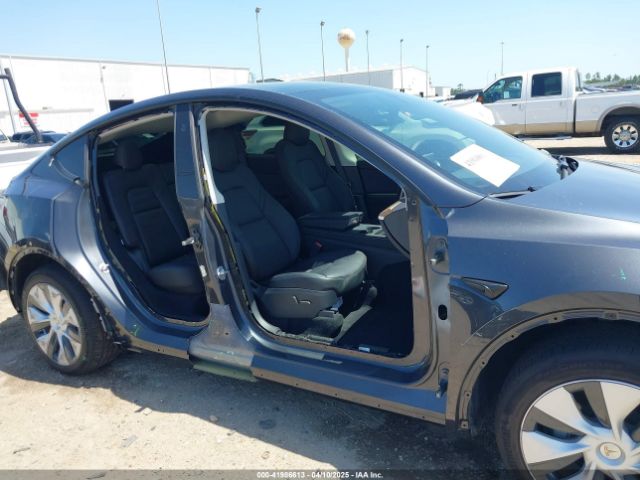7SAYGDED2RF040745 Tesla Model Y Long Range Dual Motor All-wheel Drive/rwd