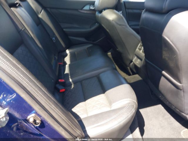 1N4AA6AP2JC366483 Nissan Maxima 3.5 Platinum