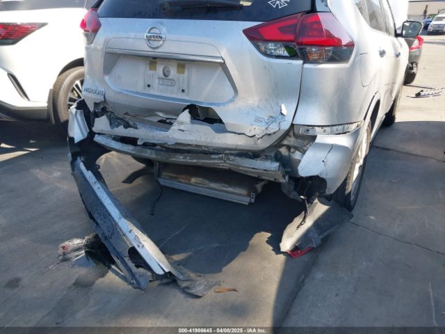 KNMAT2MT7JP590654 Nissan ROGUE SV