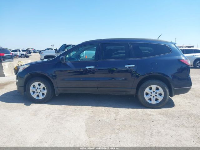 1GNKRFKD7HJ114995 Chevrolet Traverse Ls
