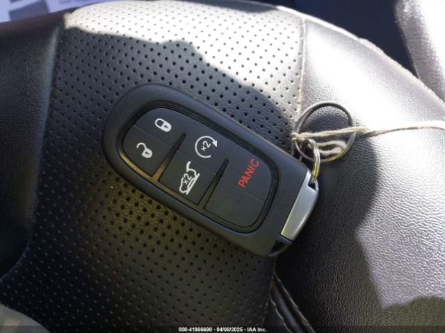 1C4PJMMN1ND527294 Jeep Cherokee Latitude Lux 4x4