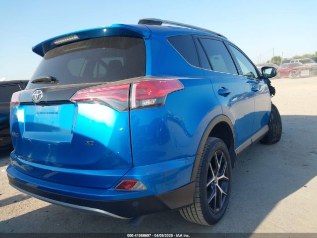JTMNFREV3JJ156865 Toyota RAV4 SE