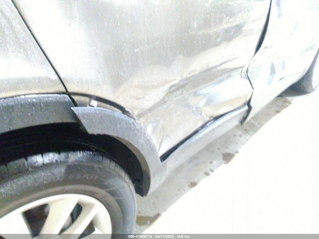 5XYPG4A52HG214862 KIA Sorento 3.3l Lx
