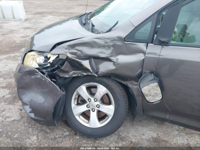5TDKK3DC9ES448461 Toyota Sienna Le V6 8 Passenger