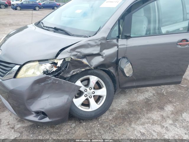 5TDKK3DC9ES448461 Toyota Sienna Le V6 8 Passenger