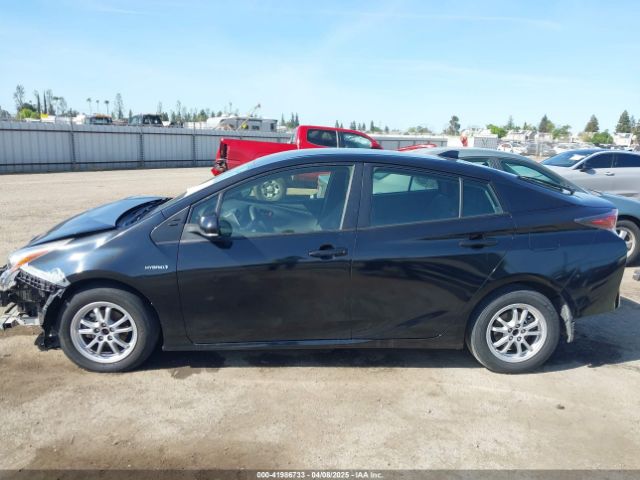 JTDKBRFU9G3021083 Toyota Prius Two