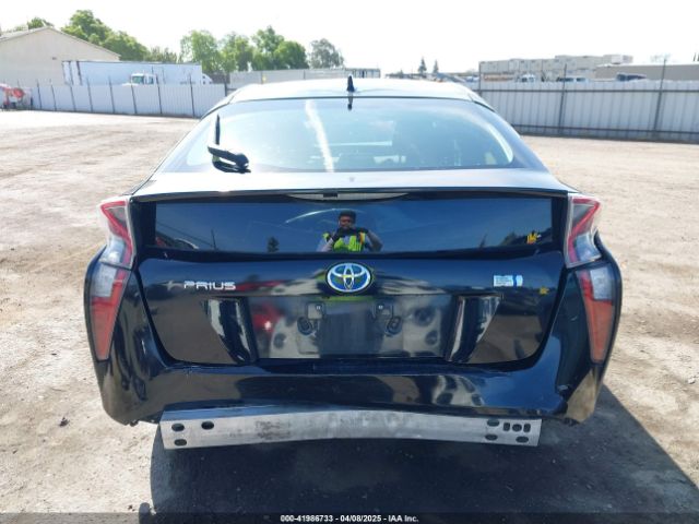 JTDKBRFU9G3021083 Toyota Prius Two