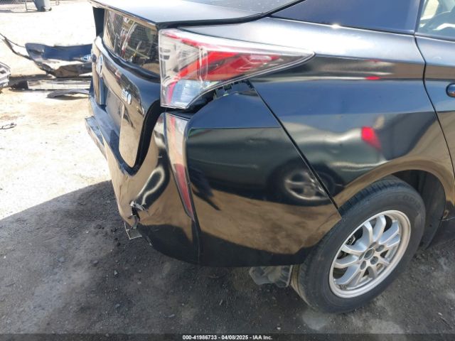 JTDKBRFU9G3021083 Toyota Prius Two