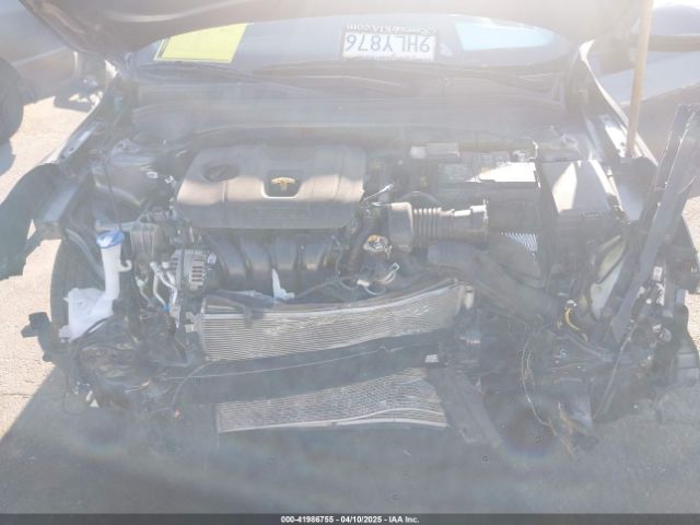 3KPF24AD6PE654306 KIA Forte Lxs