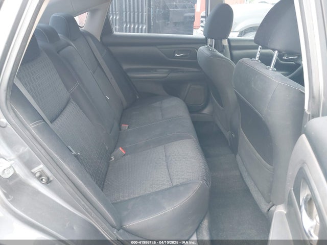 1N4AL3AP3HN318675 Nissan Altima 2.5 S